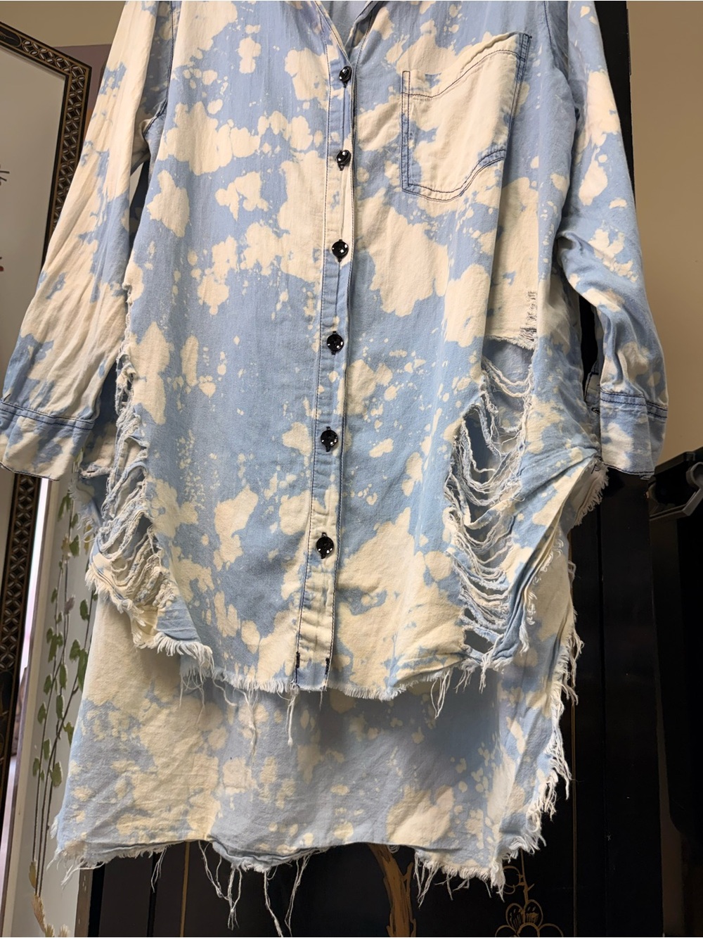 Casual Light Blue & White Distressed Tie-Dye Button-Down Shirt